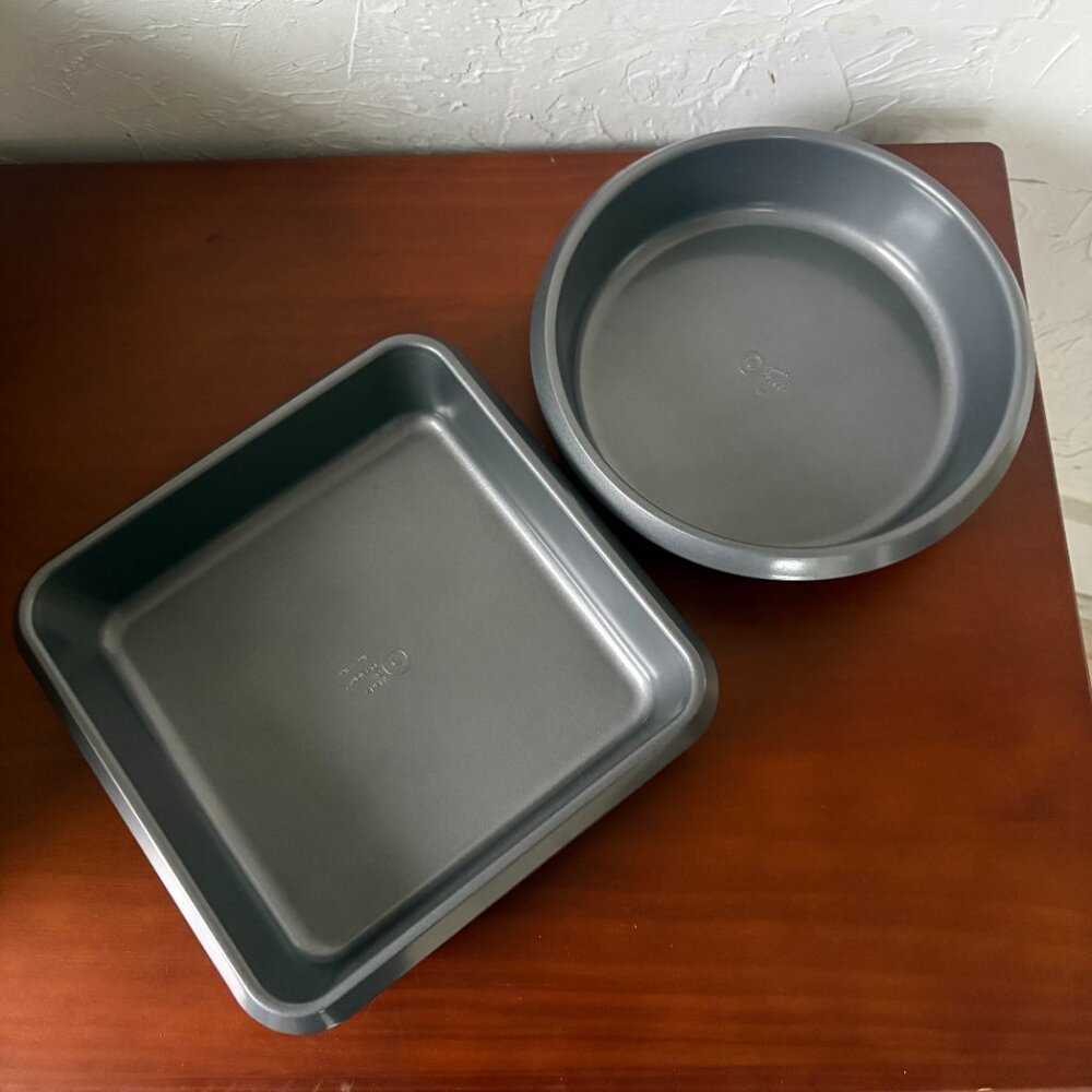 Made by Design - 8" Non-stick Round + Square Cake Pans, A set of two - Picture 3 of 4